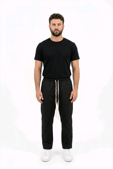 Schwarze Pantalacci Hose Made in Italy – Detailansicht, hochwertiger italienischer Schnitt | GMILANO Fashion Basel
