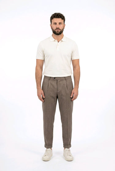 Cino Hose Taupe Made in Italy – 95% Polyester 5% Elastan, eleganter Cino-Schnitt, Grössen S–XXL | GMILANO Basel