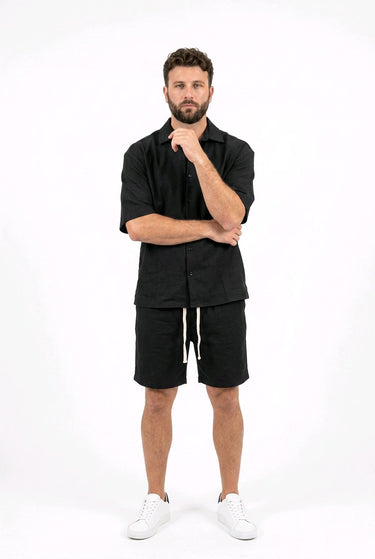 Coordinated Black Short Cordeset Minorca Detailansicht – Schwarz, 2-teiliges Set von Brothers, CHF 89 | GMILANO Fashion Basel